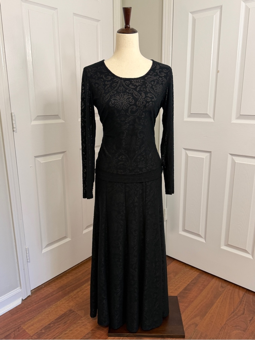 Chico's Black Long Sleeve Jacquard Maxi Dress